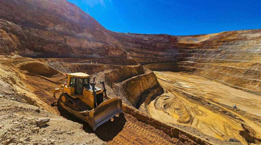 Open pit mining operation